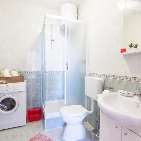 Micika - Comfort Studio With Balcony And Sea View Apartment